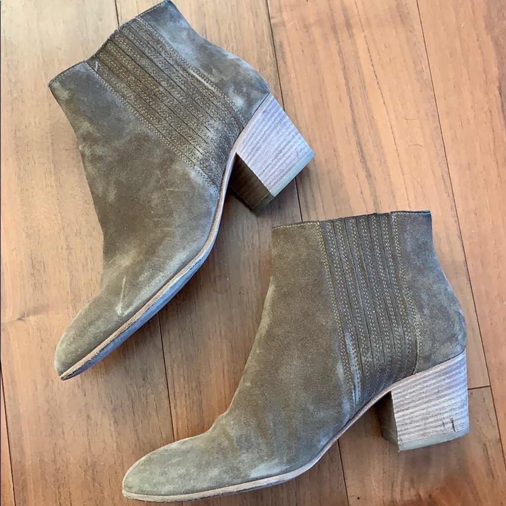 Vince Haider Brown Suede Booties 9